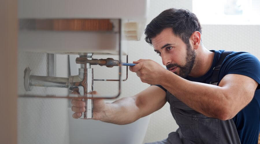 Local water heater installation in USA